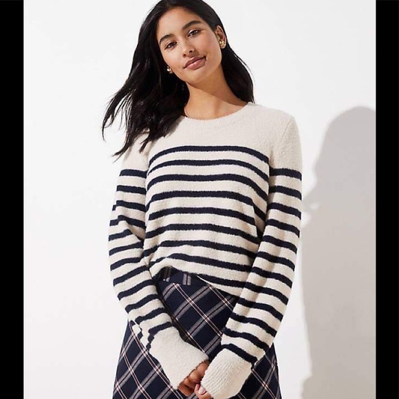 LOFT Sweaters - NWT LOFT Stripe Draped Sleeve Sweater Size Small